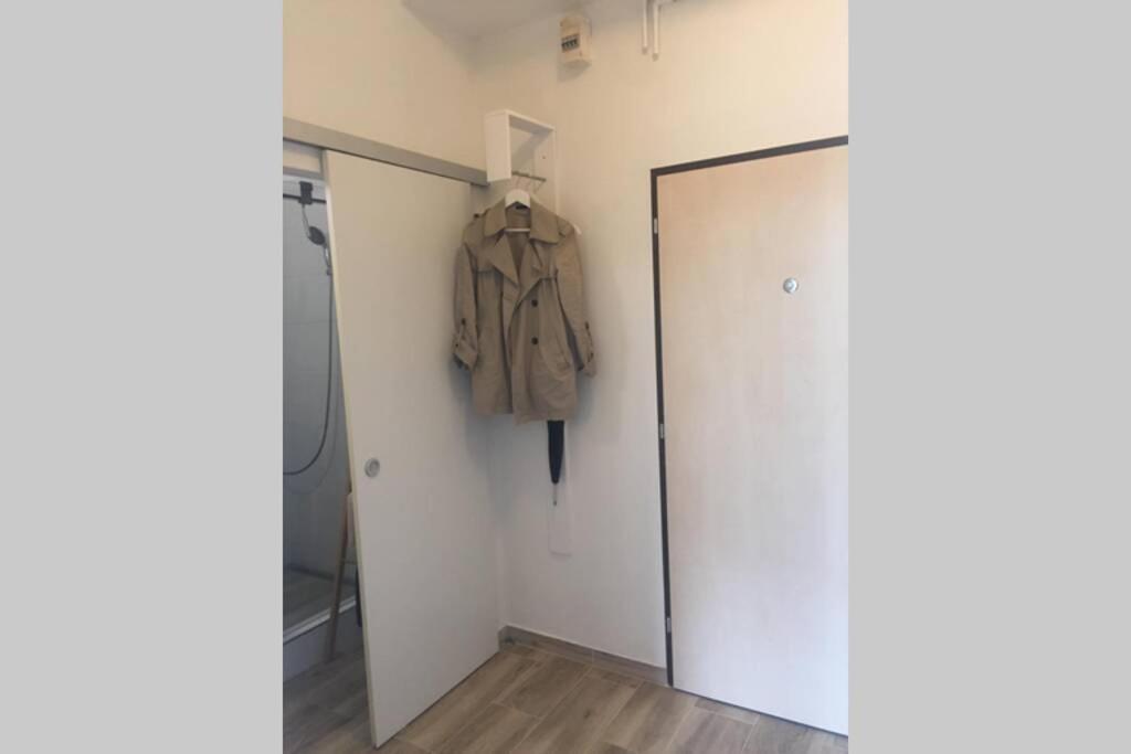 A Cosy Studio In The City Centre Pressburg Exterior foto