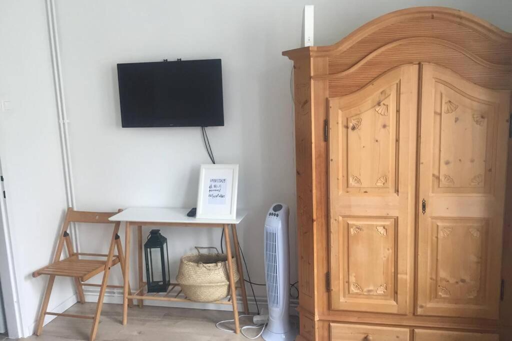 A Cosy Studio In The City Centre Pressburg Exterior foto